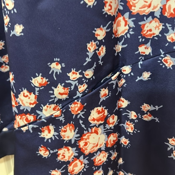 Morgan Lane FabFitFun floral Robe size small/medium satin robe short navy blue - Picture 6 of 7